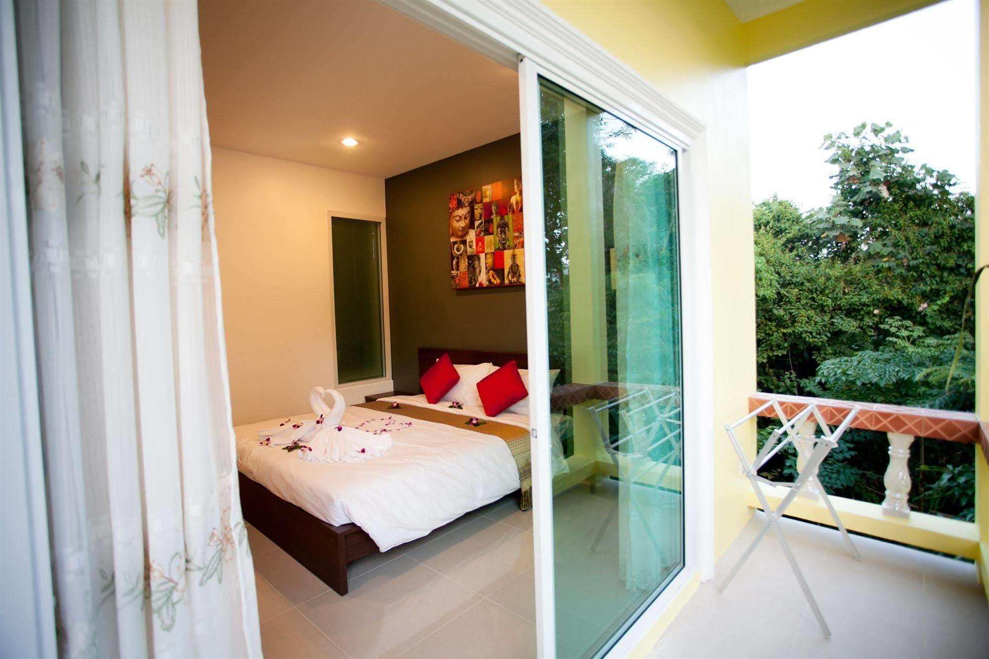 Lucky Lek Resort Rawai Bagian luar foto
